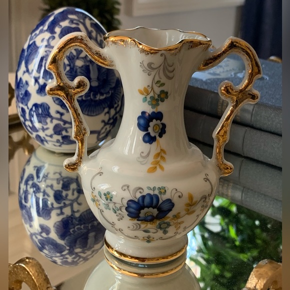 Limoges Vase - Picture 11 of 12